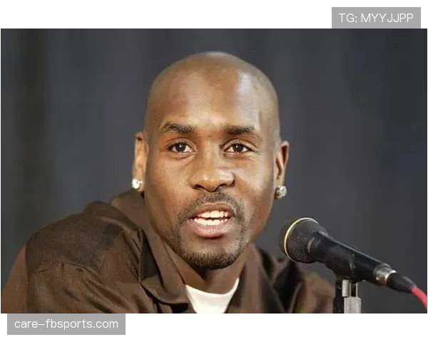 加里·佩顿防守压制对手外线，改变系列赛对位格局