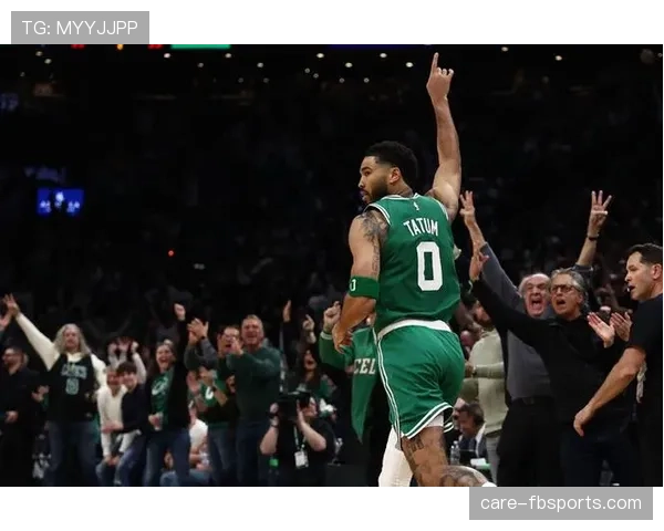 塔图姆挡拆单打胜过布朗，得分结构更均衡