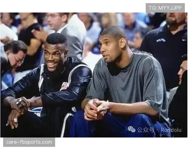 肯扬·马丁突破得分拉开与对手的效率差距，提升球队内线冲击力